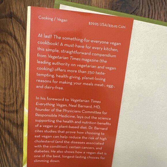 Vegetarian Times Everything Vegan by Vegetarian Times Magazine Editors (2010,... - Picture 2 of 9